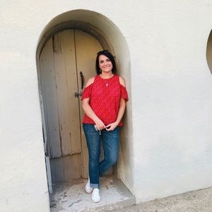 Meet your Posher, Lorraine